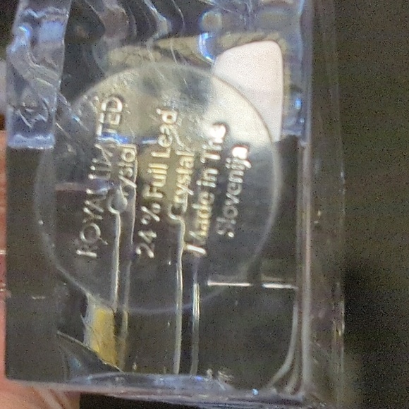 Royal Limited Heavy Lead Crystal Standing Cross 10" - Picture 5 of 5